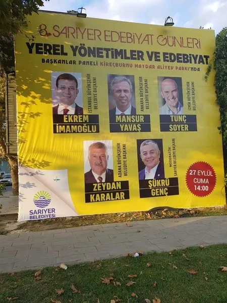 Sarıyer Edebiyat Günleri'nde tepki çeken isimler! Kendileri çalıp kendileri oynuyor-1