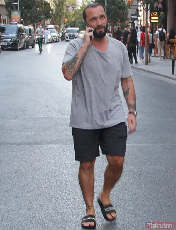 Şarkıcı Berkay maskesiz gezmeye devam ediyor! 'Bir akıllı sen misin!" - 1