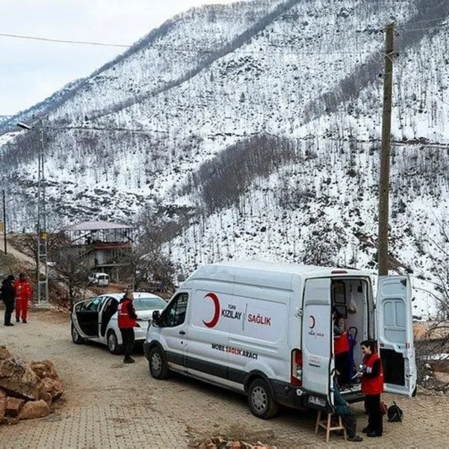 Asrın felaketinde Kızılay depremzedelerin yardımına koştu!