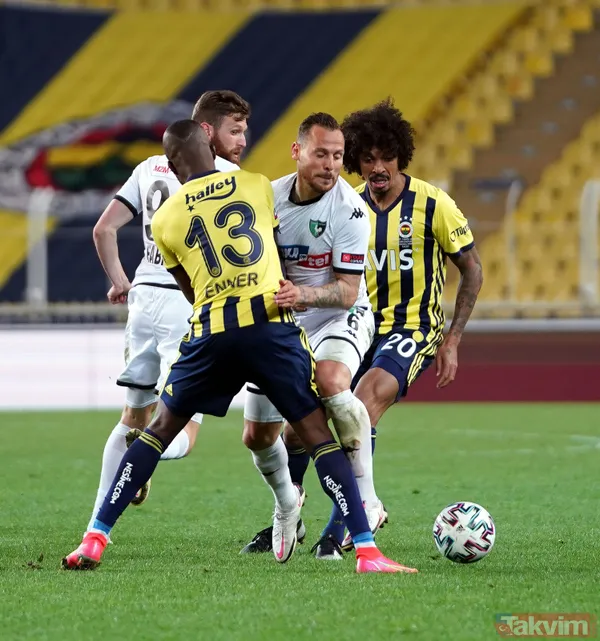 Fazlasını Yapmalı Fenerbahçe... Bonservisi Zoraki Alınacak Olan Samatta'nın Gol Atmasına Ve Onun Golüyle Maçın Kazanılması Benim İçin Çok Değerli. Benim...