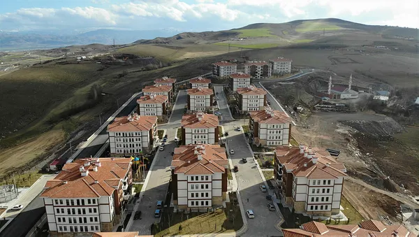 Milyonlarca kişiyi ilgilendiriyor! Evinizin değeri yarı yarıya düşebilir! Sitede oturanlar...-12