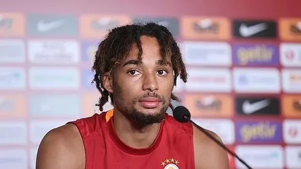 sporting-lizbon-gozunu-sacha-boeye-dikti-yildiz-oyuncu-yuvadan-ucuyor-mu-1682716922876.jpeg Sporting Lizbon gözünü Sacha Boey’e dikti: Yıldız oyuncu yuvadan uçuyor mu?-5