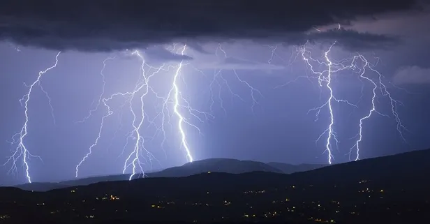Meteoroloji'den son dakika kuvvetli yağış ve kuvvetli rüzgar uyarısı! 7 Ekim 2019 hava durumu
