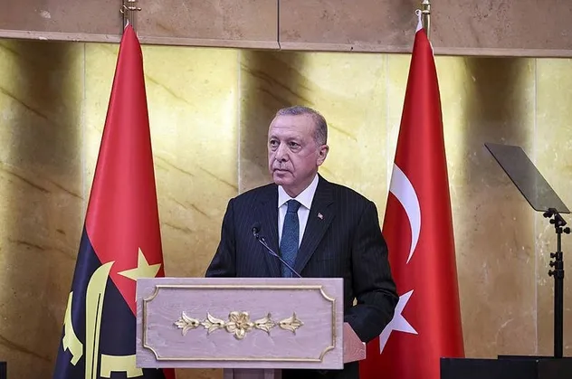 Başkan Erdoğan'ın Afrika ziyareti Fransız basınında geniş yankı uyandırdı! Türk SİHA'larına övgü dolu sözler