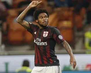 Adriano’nun menajerinden bomba açıklama