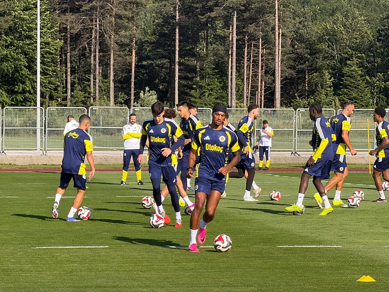 fenerbahce-3une-guveniyor-1782980671717.png Fenerbahçe +3'üne güveniyor! Gözler Archie Brown, Nene ve Cherif'te-3