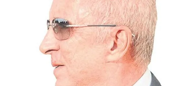 Saray’da tek başına