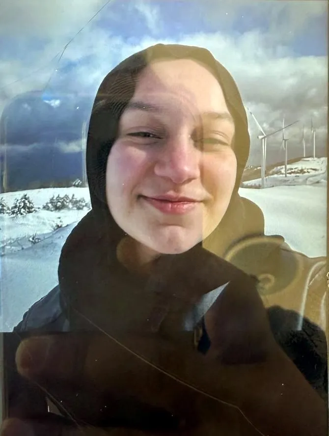 dilaranin-ailesinin-oldugunden-haberi-yok-bilir-ailesinin-akrabasi-yarim-kalan-hayali-acikladi-1761907022031.jpeg Bilir ailesinin yarım kalan hayali: ʺEv almışlardı, 2 ay sonra taşınacaklardı ama nasip olmadıʺ (Fotoğraf: İHA)