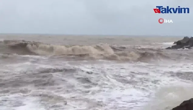 Karadeniz'de lodos etkili oluyor