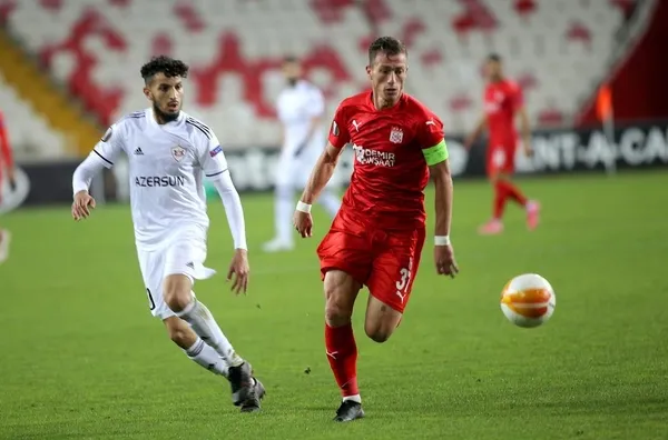 Temsilcimiz Sivasspor Avrupa Ligi’ndeki 3. maçında ilk galibiyetini aldı! Sivas’a hayat öpücüğü-2