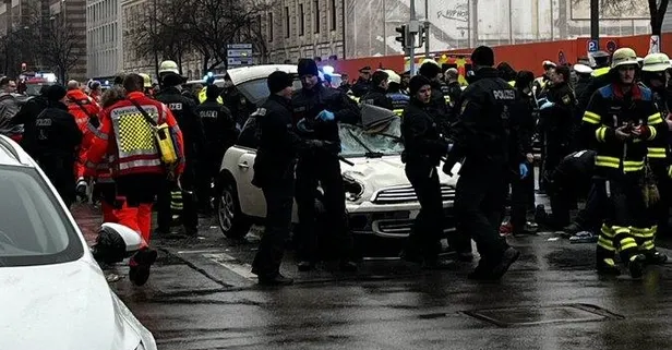 Almanya'da araç kalabalığa daldı: En az 15 yaralı! Grev yapanlara mı saldırdı?