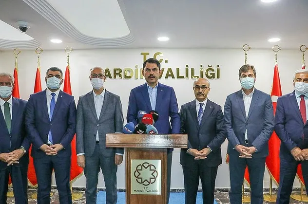 Çevre ve Şehircilik Bakanı Murat Kurum: Antik kent Mardin’de tarihi yapıların dokusunu bozan yapıları temizleyeceğiz