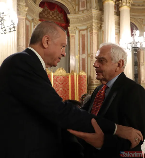 Hakan Ural Dolmabahçe Sarayı’nda gerçekleşen iftardan Başkan Recep Tayyip Erdoğan ile fotoğrafını paylaştı: "Sevmek ayıp mı yahu" - 31