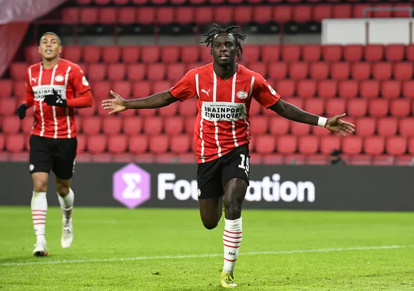 fenerbahcede-bruma-gercegi-kiralik-mi-bonservisiyle-mi-1655285298912.jpg Fenerbahçe'de Bruma gerçeği! Kiralık mı, bonservisiyle mi?-2