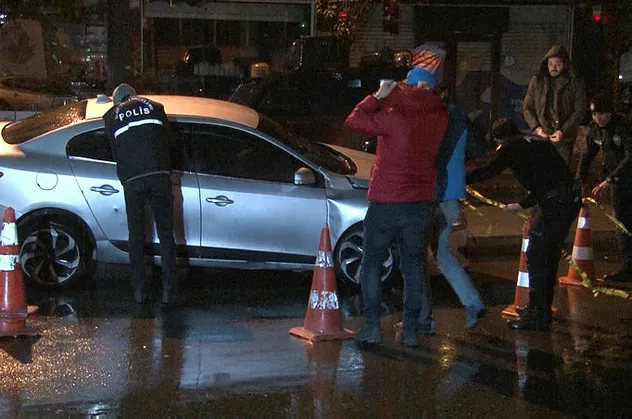 İstanbul'da hareketli gece! Uzun namlulu silahlarla taradılar