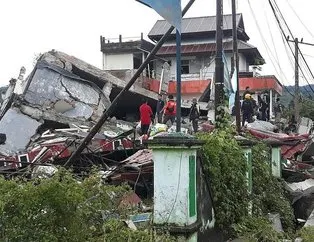 Endonezya’da doğal afetler 145 can aldı