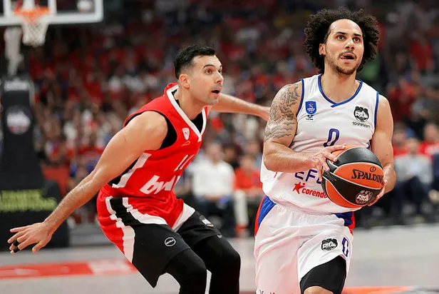 Anadolu Efes, Olympiakos'u devirerek finale yükseldi!-3