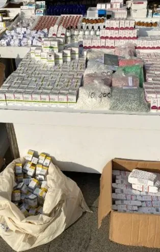 İstanbul'da sahte ilaç operasyonu: Binlerce kutu ele geçirildi!