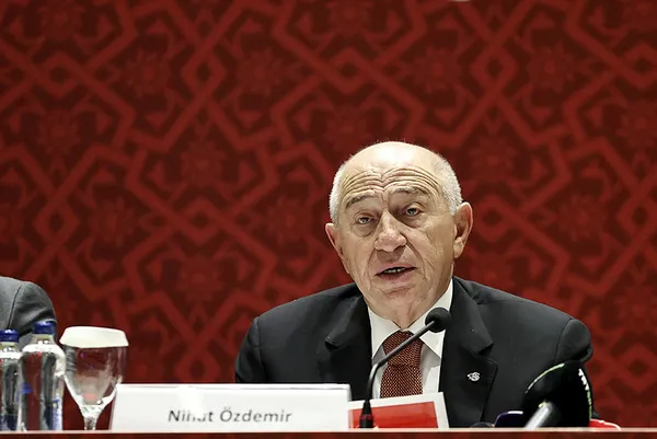 son-dakika-tff-baskani-nihat-ozdemirden-yayin-ihalesi-aciklamasi-super-lig-tv-mi-geliyor-1645001206441.jpg SON DAKİKA! TFF Başkanı Nihat Özdemir'den yayın ihalesi açıklaması! Süper Lig TV mi geliyor?-3