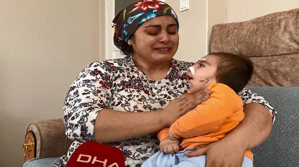 her-25-bin-bebekten-birinde-gorulen-goldenhar-sendromu-ile-dunyaya-geldi-annesi-dili-ve-cenesinden-ameliyat-ol-1651050653638.jpg Her 25 bin bebekten birinde görülen 'Goldenhar Sendromu' ile dünyaya geldi! Annesi dili ve çenesinden ameliyat olmasını istiyor-4