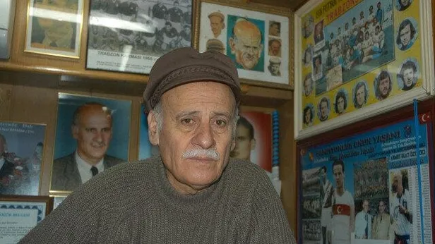 anadolu-ihtilalini-yapan-trabzonsporun-ve-turk-futbolunun-efsane-ismi-ahmet-suat-ozyazici-hayatini-kaybetti-1676766843507.jpeg ‘Anadolu İhtilali’ni yapan Trabzonspor’un ve Türk futbolunun efsane ismi Ahmet Suat Özyazıcı hayatını kaybetti-4