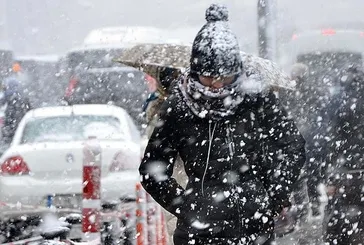 İstanbul'da kar yağışı için kritik saat: Sıcaklık 2 dereceye düşecek! Bulgaristan sistemi yolda