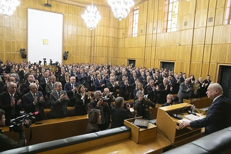 mhp-lideri-devlet-bahceliden-kararlilik-mesaji-terorsuz-turkiyenin-arkasindayiz-ocalan-icin-statu-onerisi-butl-1777978532747.jpeg MHP lideri Devlet Bahçeli'den kararlılık mesajı: Terörsüz Türkiye'nin arkasındayız | Öcalan için statü önerisi | Butlan sorusuna yanıt-3
