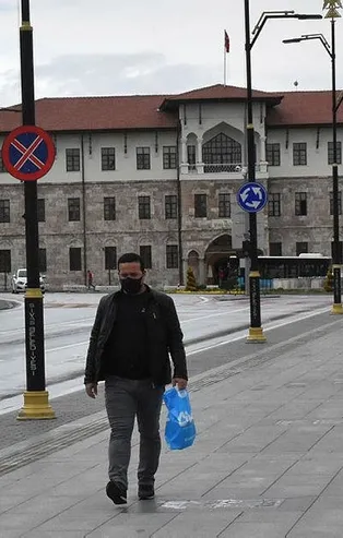 İşte yeni koronavirüs vakası görülmeyen iller! Bir güzel haber de Sivas'tan
