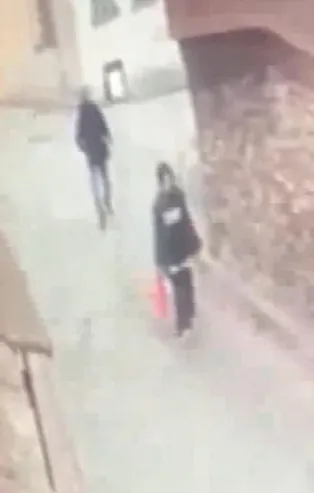 İstanbul Balat'ta taciz anı güvenlik kamerasında