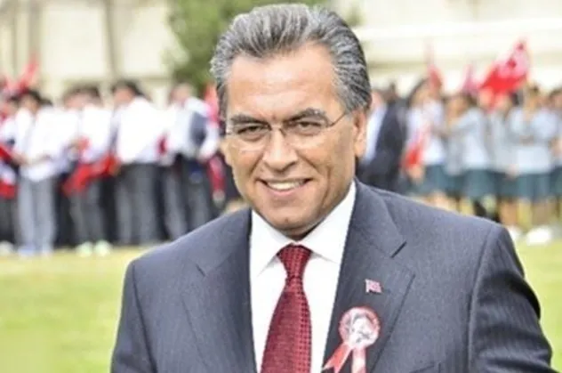CHP'li Başkan İsmail Uygur'un torpilli oğlundan hakaret dolu savunma!