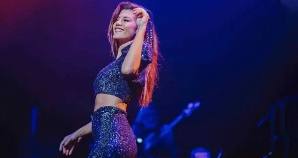 Albüm çıkaran ve ilk sahnesini alan Gökçe Bahadır'ın konser ücreti dudak uçuklattı!-3