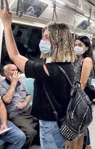 İstanbul'da toplu ulaşıma koronavirüs darbesi