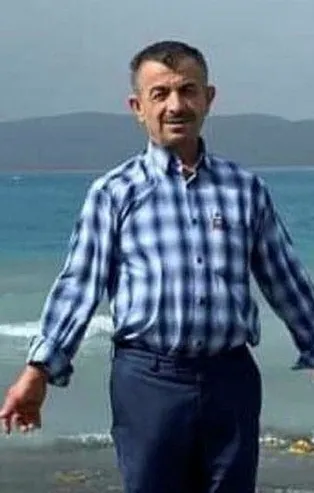 Denizli Acıpayam'da acı olay! Cam silerken merdivenden düşen esnaf hayatını kaybetti