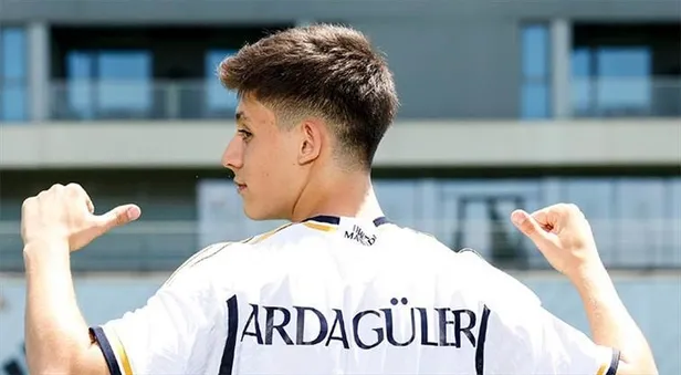 real-madridin-sampiyonlar-ligi-kadrosu-belli-oldu-genc-yildiz-arda-guler-1694556873918.jpeg Real Madrid'in Şampiyonlar Ligi kadrosu belli oldu! Genç yıldız Arda Güler...-5