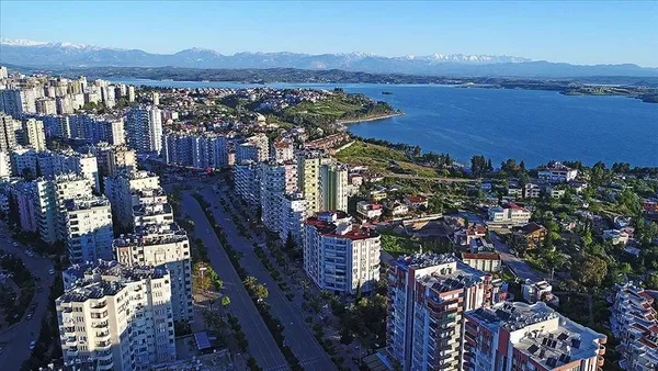 turkiyede-gayrimenkul-satisi-11-ayda-456-milyar-lirayla-rekor-kirdi-1608365262918.jpg Türkiye'de gayrimenkul satışı 11 ayda 456 milyar lirayla rekor kırdı-2