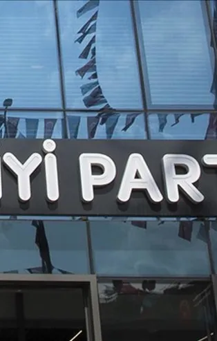 İYİ Parti'de istifa depremi!
