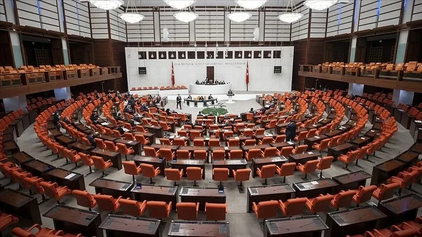 terorsuz-turkiye-yasasinda-sinir-cizildi-ne-zaman-meclise-sunulacak-1785396151635.jpeg Terörsüz Türkiye yasasında sınır çizildi! Ne zaman Meclis'e sunulacak? "Statü" çerçeve dışı-2