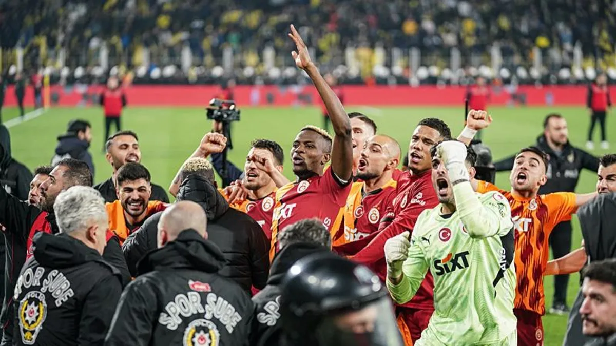 Kadıköy'de Galatasaray fırtınası!