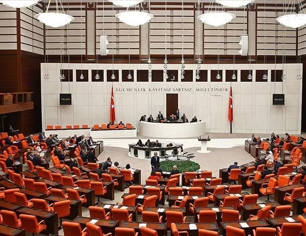 Son dakika: 5. Yargı Paketi Meclis'te yasalaştı-8