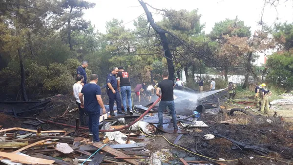 son-dakika-maltepe-basibuyukte-orman-yangini-1629713952170.jpg