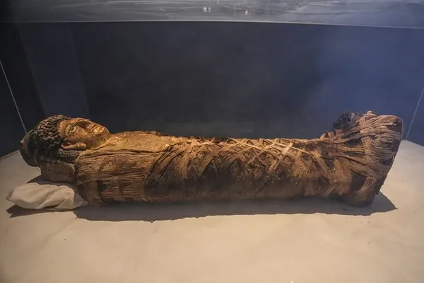 Mısır firavunu Tutankhamun İstanbul’a geliyor! Çocuk kralın hazinesi uzmanların ilgi odağı oldu-7