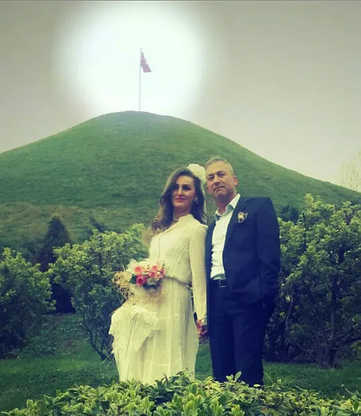 15-temmuznu-ozel-harekatci-sehidinin-esinden-onemli-sozler-1594451000564.jpg 15 Temmuz'un özel harekatçı şehidinin eşinden önemli sözler: Benimle konuştuktan 3 dakika sonra bomba atılıyor-4