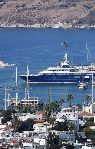 Tatil göçü başladı! Otellerde yer kalmadı, kiralık yazlıklar kapışıldı...