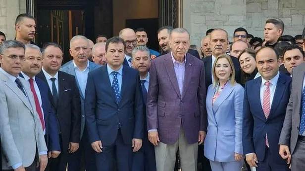 baskan-erdogan-bayram-namazini-muglada-kildi-1687948353841.jpeg