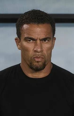 Fransız hocanın tatlı bir sıkıntısı! Valerien Ismael kimleri kulübede oturtacak?