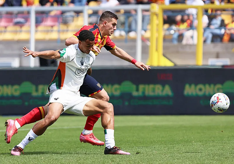 Fenerbahçe'den milli takımı deviren yıldız için transfer hamlesi - 22