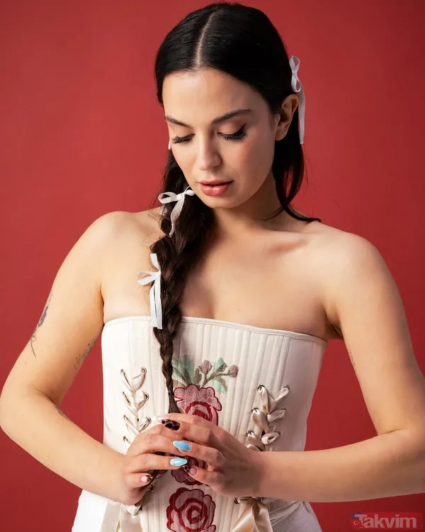 Aslı Bekiroğlu yeni bir aşka yelken açtı! Gönlünü bakın kim kaptırdı - 5