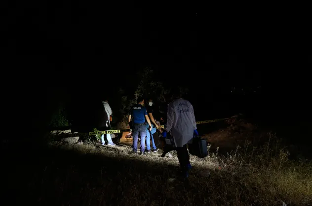 Antalya'da ormanlık alanda ceset bulundu