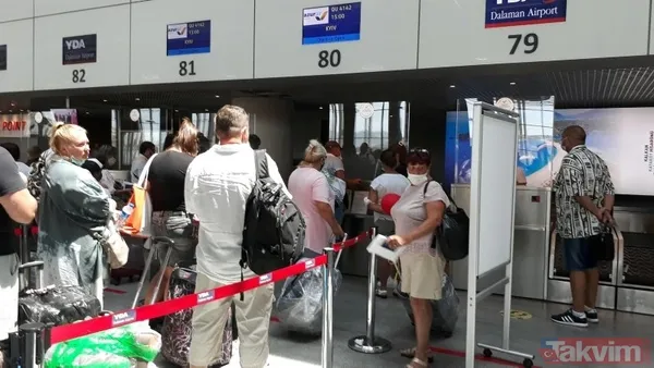 15 katlı dev ultra lüks gemi Kuşadası'nda! Esnafın yüzü güldü - 6