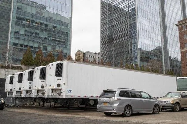 ABD'de sağlık sistemi çöktü: Koronayla mücadele için New York şehrine gönderilen USNS Comfort'ta sadece 20 hasta tedavi ediliyor!-8